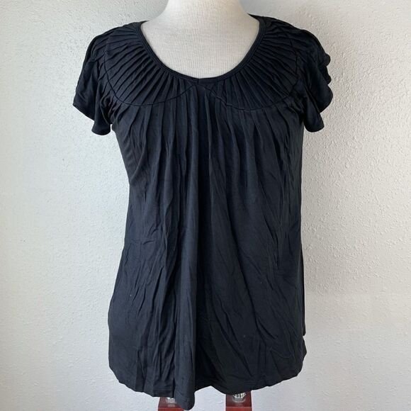 NWT August Silk Black Short Sleeve Top Size M - Picture 1 of 7